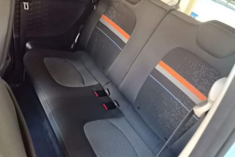 Used Wuling Hongguang MINIEV 2020 Freedom Version Lithium Iron Phosphate Left Rear Seat