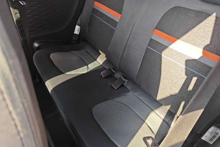 Used Wuling Hongguang MINIEV 2020 Lite Version Lithium Iron Phosphate Left Rear Seat