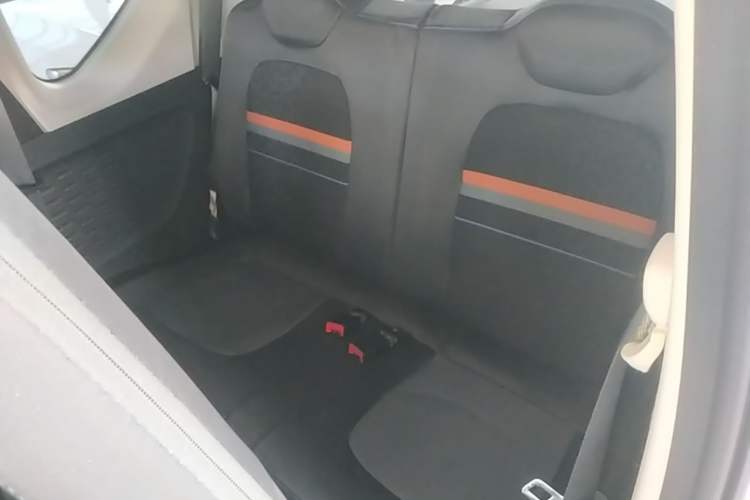 Used Wuling Hongguang MINIEV 2020 Enjoyment Model Lithium Iron Phosphate Left Rear Seat