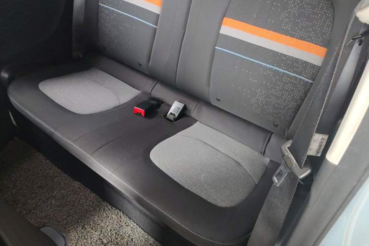 Used Wuling Hongguang MINIEV 2020 Enjoyment Model Lithium Iron Phosphate Left Rear Seat