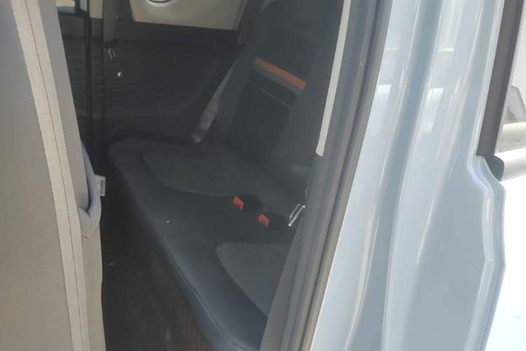 Used Wuling Hongguang MINIEV 2020 Enjoy Edition Lithium-Ion Battery Left Rear Seat