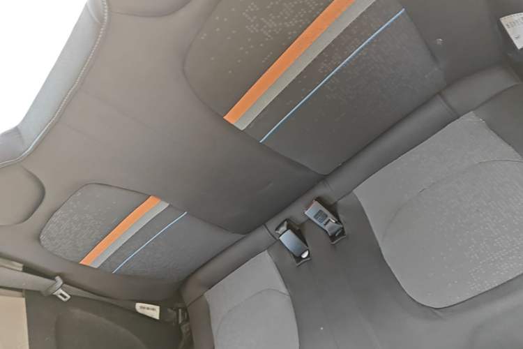 Used Wuling Hongguang MINIEV 2020 Enjoyment Model Lithium Iron Phosphate Left Rear Seat