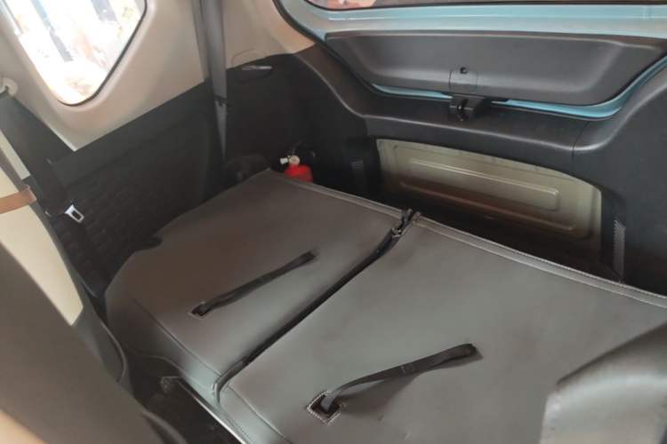 Used Wuling Hongguang MINIEV 2020 Enjoyment Model Lithium Iron Phosphate Left Rear Seat