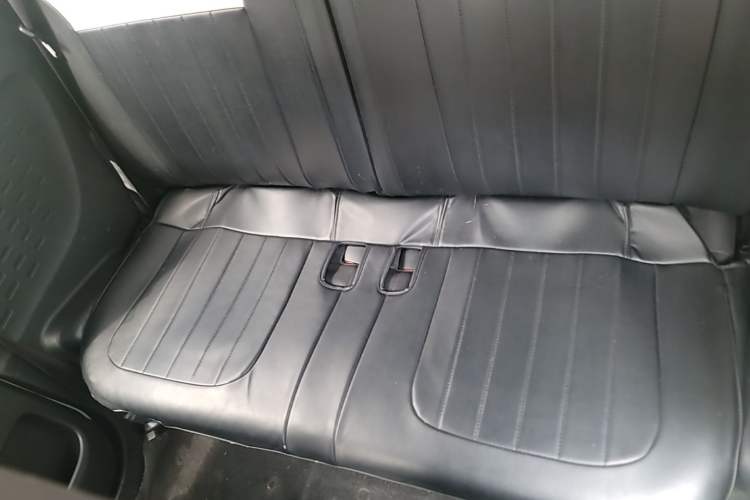 Used Wuling Hongguang MINIEV 2020 Enjoyment Model Lithium Iron Phosphate Left Rear Seat