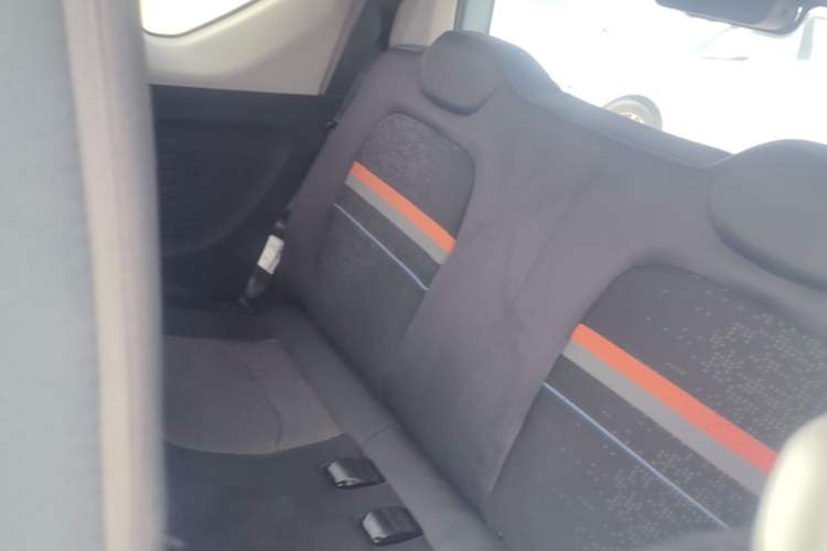 Used Wuling Hongguang MINIEV 2020 Freedom Version Lithium Iron Phosphate Left Rear Seat