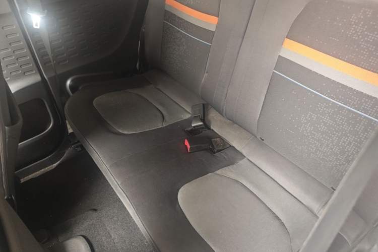 Used Wuling Hongguang MINIEV 2020 Enjoyment Model Lithium Iron Phosphate Left Rear Seat