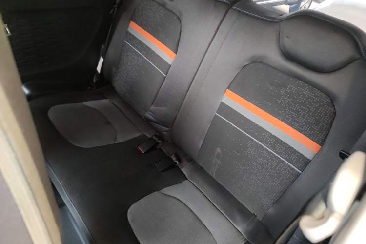 Used Wuling Hongguang MINIEV 2020 Enjoyment Model Lithium Iron Phosphate Left Rear Seat