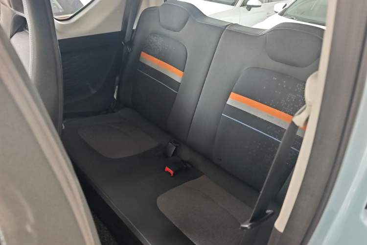 Used Wuling Hongguang MINIEV 2020 Enjoyment Model Lithium Iron Phosphate Left Rear Seat