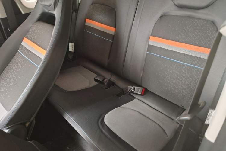 Used Wuling Hongguang MINIEV 2020 Enjoyment Model Lithium Iron Phosphate Left Rear Seat