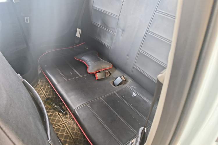 Used Wuling Hongguang MINIEV 2020 Enjoyment Model Lithium Iron Phosphate Left Rear Seat