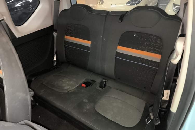 Used Wuling Hongguang MINIEV 2020 Enjoyment Model Lithium Iron Phosphate Left Rear Seat