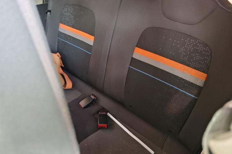 Used Wuling Hongguang MINIEV 2020 Freedom Version Lithium Iron Phosphate Left Rear Seat