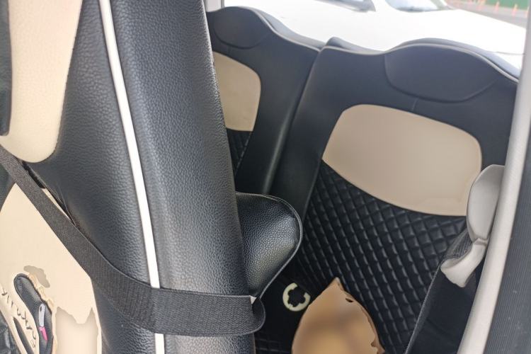 Used Wuling Hongguang MINIEV 2020 Enjoyment Model Lithium Iron Phosphate Left Rear Seat
