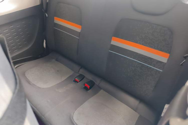 Used Wuling Hongguang MINIEV 2020 Enjoyment Model Lithium Iron Phosphate Left Rear Seat