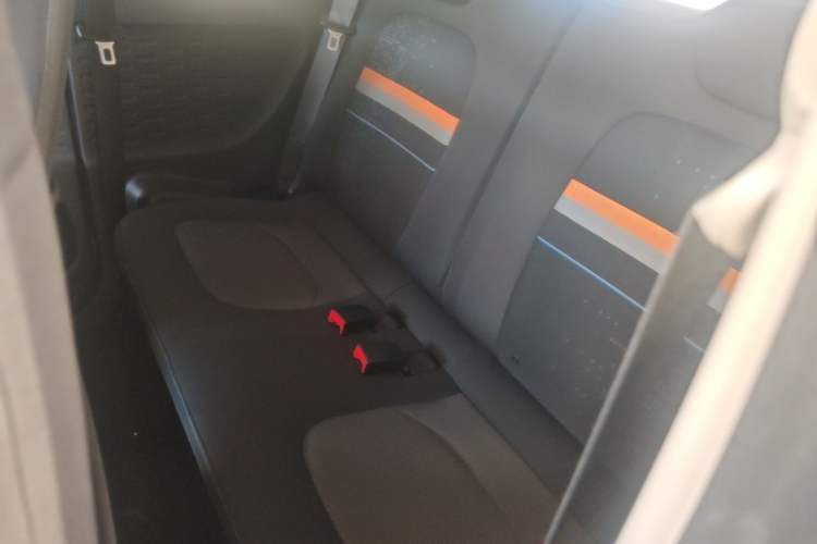 Used Wuling Hongguang MINIEV 2020 Enjoyment Model Lithium Iron Phosphate Left Rear Seat