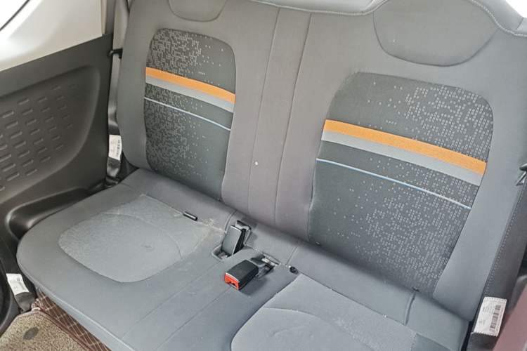 Used Wuling Hongguang MINIEV 2020 Enjoyment Model Lithium Iron Phosphate Left Rear Seat
