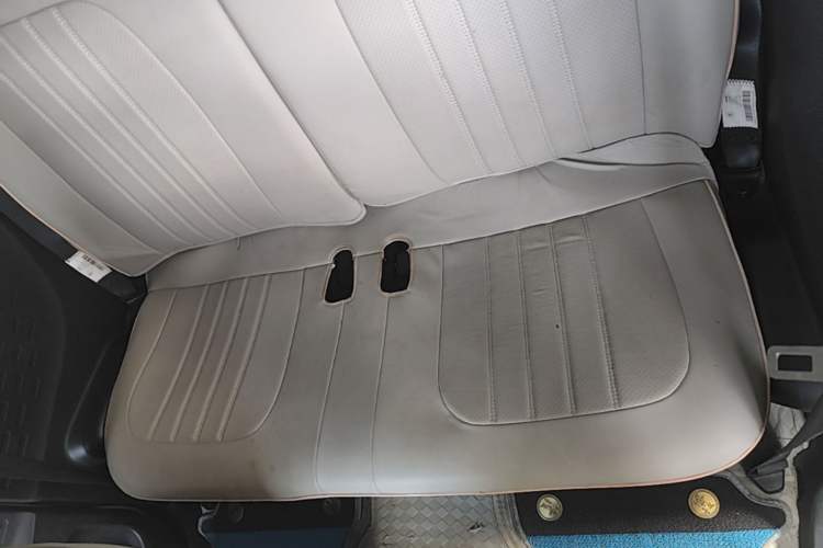 Used Wuling Hongguang MINIEV 2020 Enjoyment Model Lithium Iron Phosphate Left Rear Seat