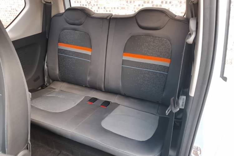 Used Wuling Hongguang MINIEV 2020 Freedom Version Lithium Iron Phosphate Left Rear Seat