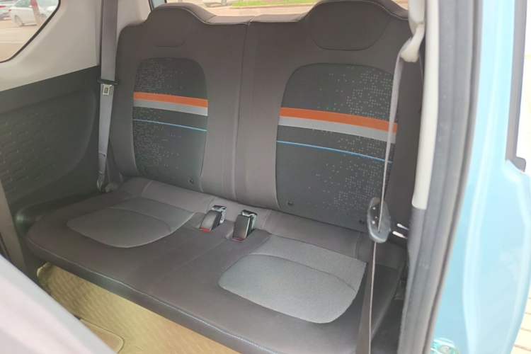 Used Wuling Hongguang MINIEV 2020 Enjoyment Model Lithium Iron Phosphate Left Rear Seat