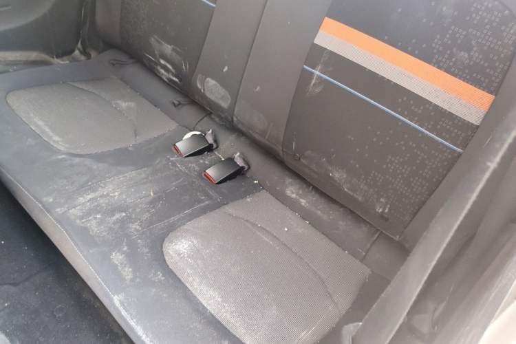 Used Wuling Hongguang MINIEV 2020 Enjoyment Model Lithium Iron Phosphate Left Rear Seat