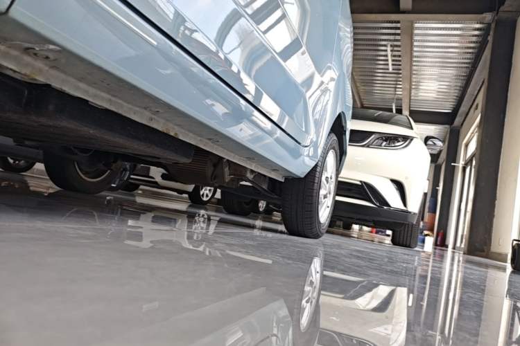 Used Wuling Hongguang MINIEV 2020 Freedom Version Lithium Iron Phosphate Left Side Sill