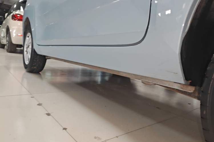 Used Wuling Hongguang MINIEV 2020 Freedom Version Lithium Iron Phosphate Left Side Sill