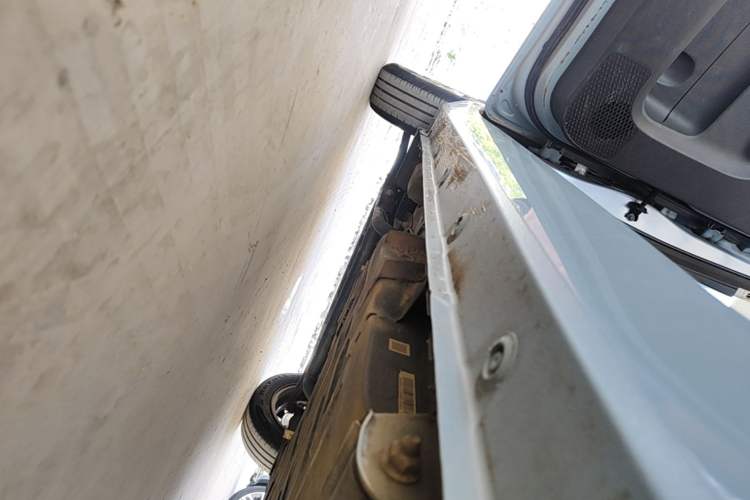 Used Wuling Hongguang MINIEV 2020 Enjoyment Model Lithium Iron Phosphate Left Side Sill