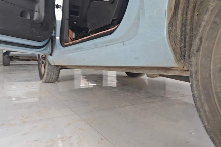 Used Wuling Hongguang MINIEV 2020 Freedom Version Lithium Iron Phosphate Left Side Sill