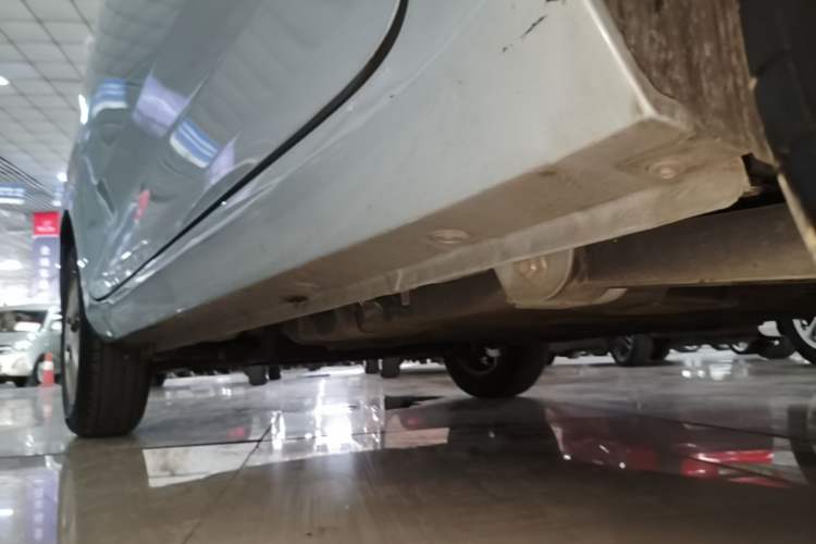 Used Wuling Hongguang MINIEV 2020 Enjoyment Model Lithium Iron Phosphate Left Side Sill