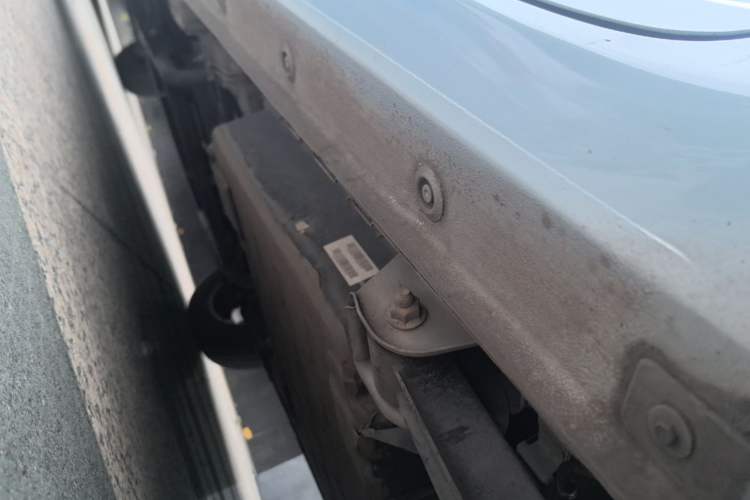 Used Wuling Hongguang MINIEV 2020 Zizai Version Lithium-NMC Left Side Sill