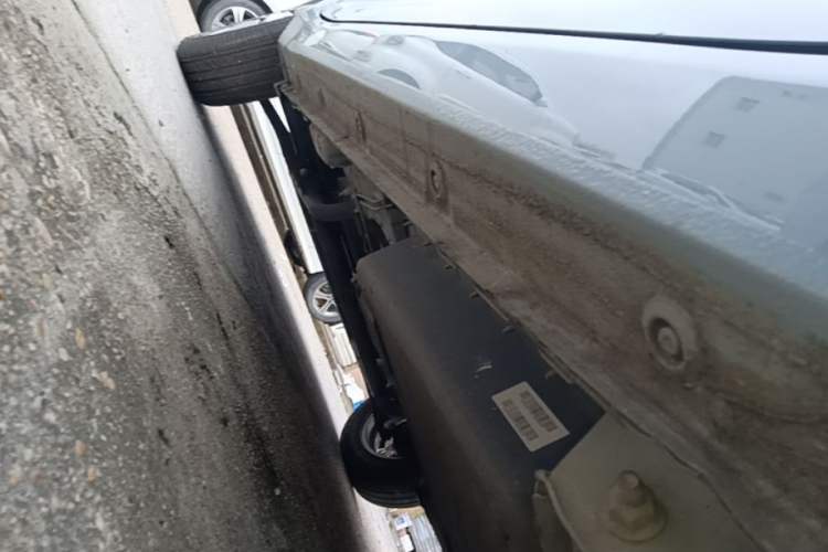 Used Wuling Hongguang MINIEV 2020 Freedom Version Lithium Iron Phosphate Left Side Sill
