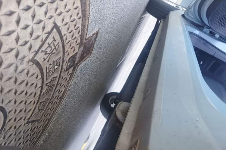 Used Wuling Hongguang MINIEV 2020 Freedom Version Lithium Iron Phosphate Left Side Sill
