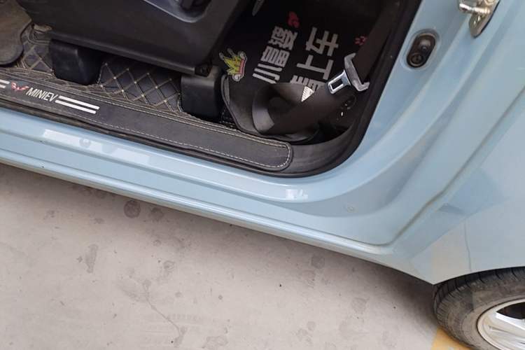 Used Wuling Hongguang MINIEV 2020 Zizai Version Lithium-NMC Left Side Sill