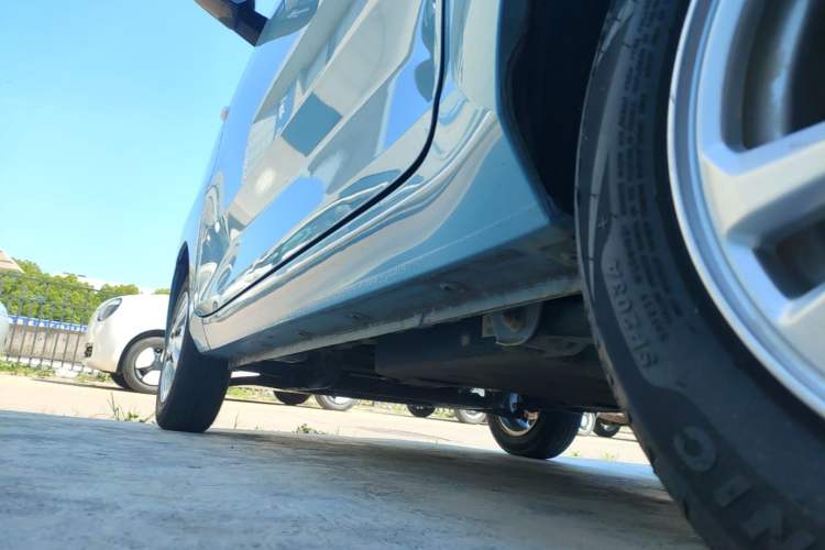 Used Wuling Hongguang MINIEV 2020 Zizai Version Lithium-NMC Left Side Sill