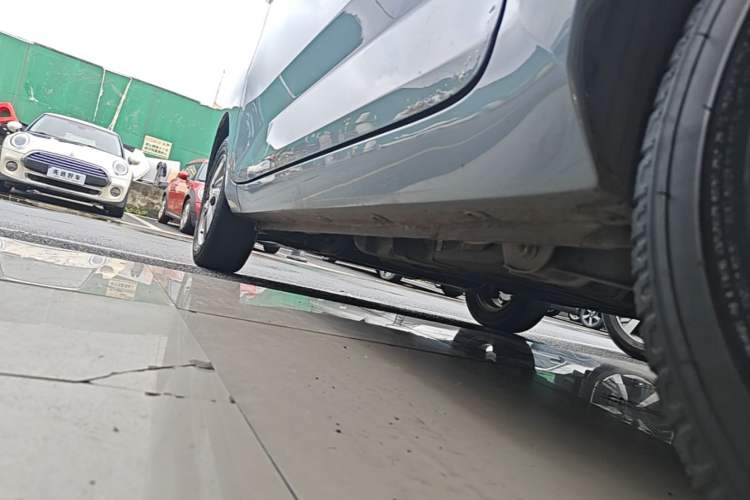 Used Wuling Hongguang MINIEV 2020 Enjoyment Model Lithium Iron Phosphate Left Side Sill