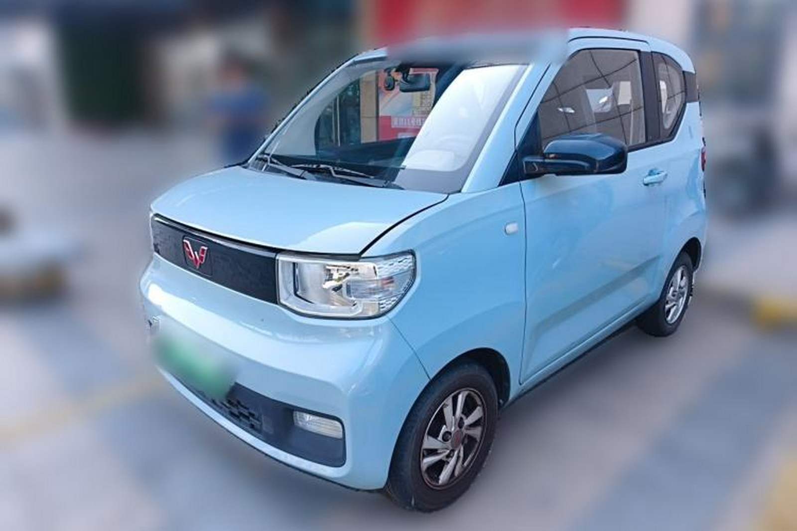 Фото Wuling с площадки