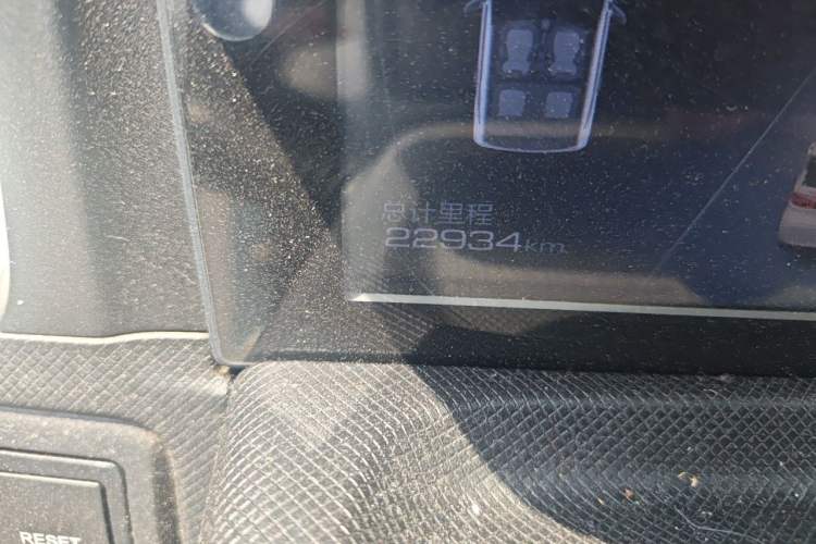 Used Wuling Hongguang MINIEV 2020 Zizai Version Lithium-NMC Odometer Close Up