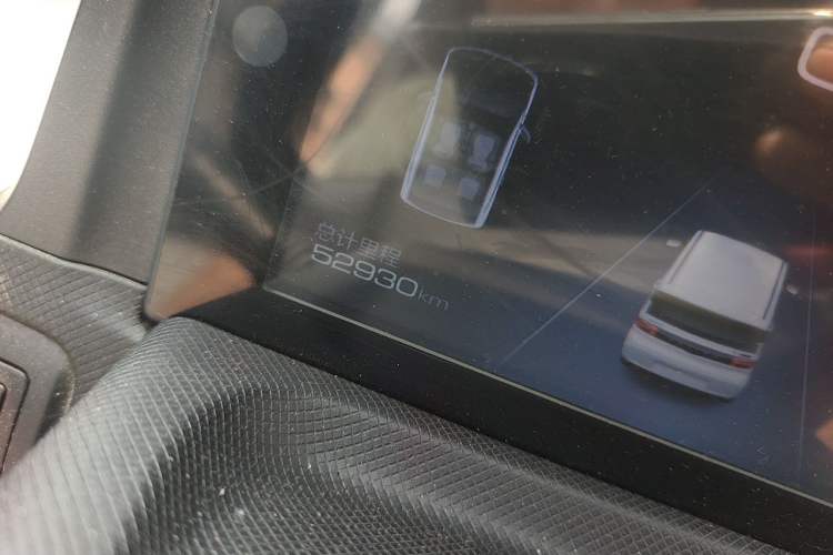 Used Wuling Hongguang MINIEV 2020 Zizai Version Lithium-NMC Odometer Close Up