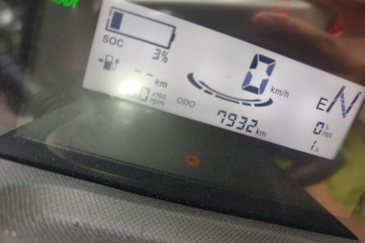 Used Wuling Hongguang MINIEV 2020 Freedom Version Lithium Iron Phosphate Odometer Close Up