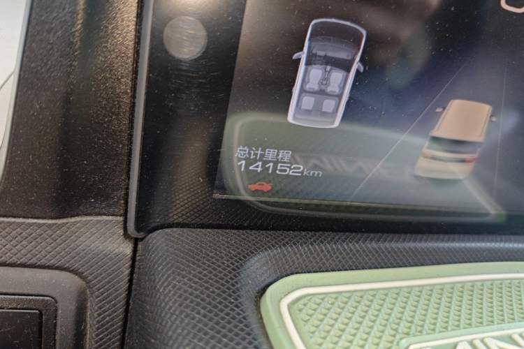 Used Wuling Hongguang MINIEV 2020 Enjoyment Model Lithium Iron Phosphate Odometer Close Up