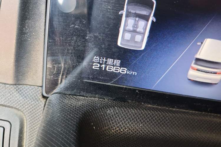Used Wuling Hongguang MINIEV 2020 Freedom Version Lithium Iron Phosphate Odometer Close Up