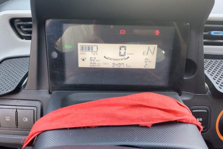 Used Wuling Hongguang MINIEV 2020 Easy Version Lithium-Ion Battery Odometer Close Up