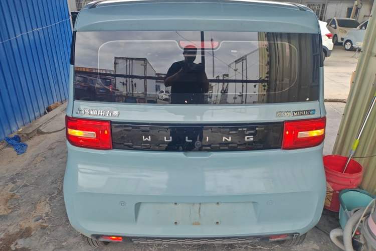 Used Wuling Hongguang MINIEV 2020 Easy Version Lithium-Ion Battery Rear