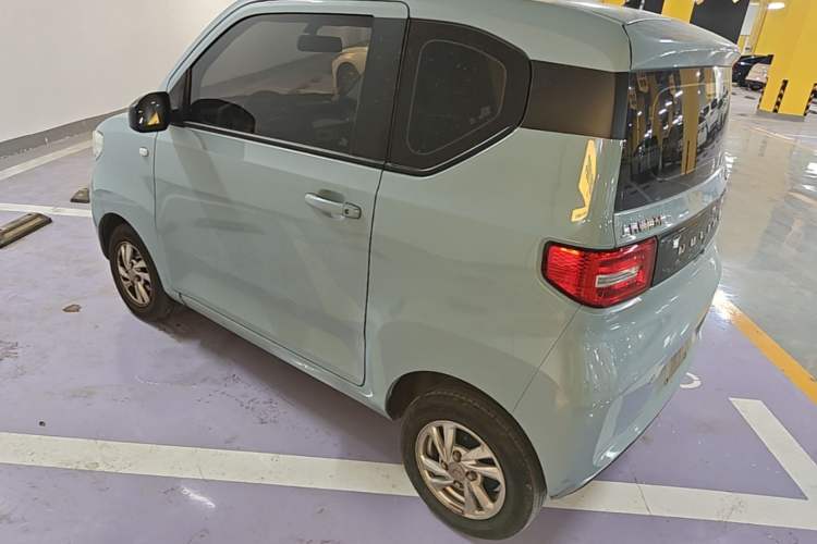 Used Wuling Hongguang MINIEV 2020 Freedom Version Lithium Iron Phosphate Rear Left 45 Deg