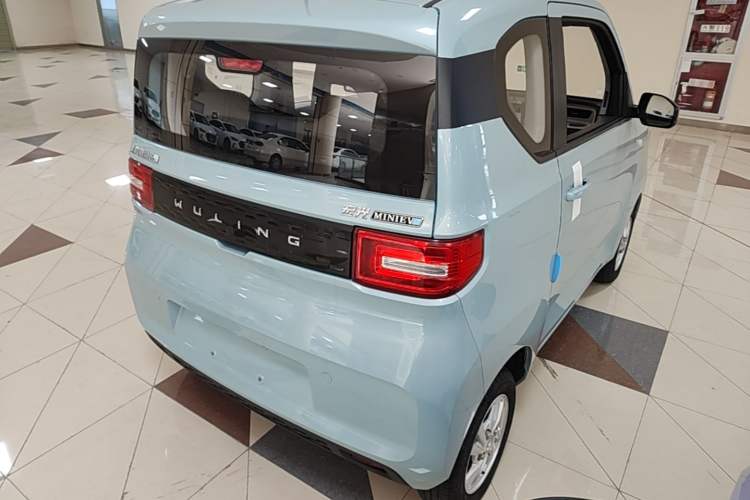 Used Wuling Hongguang MINIEV 2020 Freedom Version Lithium Iron Phosphate Rear Right 45 Deg
