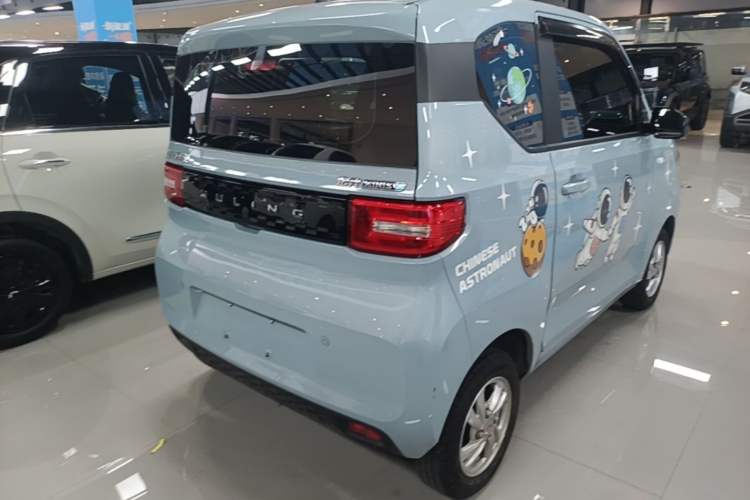 Used Wuling Hongguang MINIEV 2020 Enjoyment Model Lithium Iron Phosphate Rear Right 45 Deg