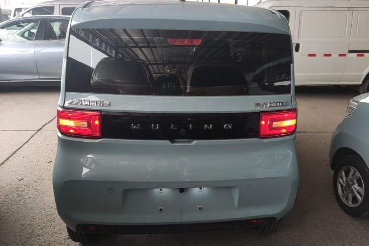 Used Wuling Hongguang MINIEV 2020 Freedom Version Lithium Iron Phosphate Rear