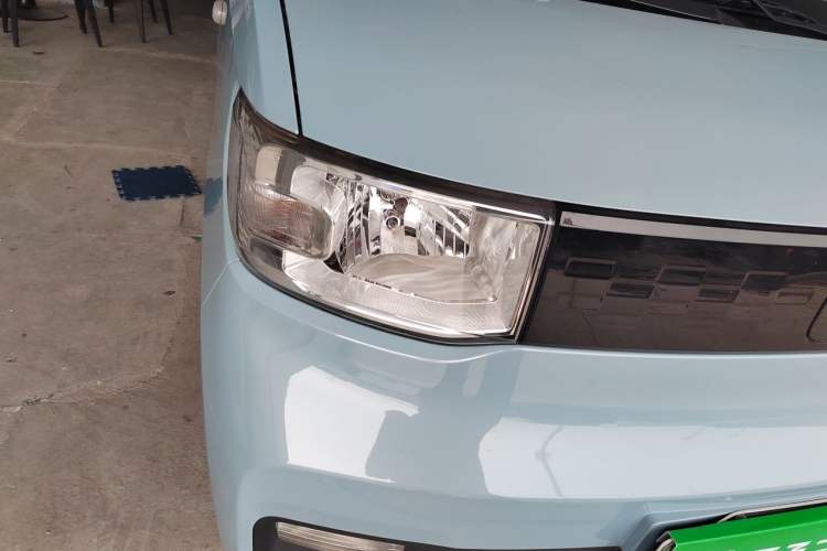 Used Wuling Hongguang MINIEV 2020 Enjoyment Model Lithium Iron Phosphate Right Front Headlight
