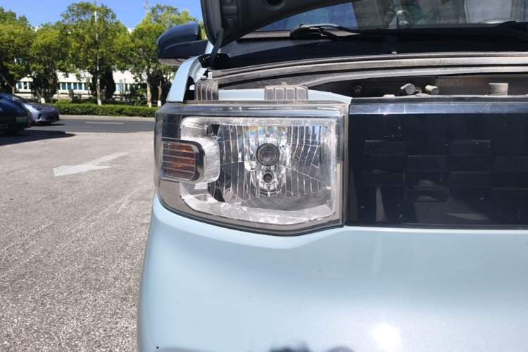 Used Wuling Hongguang MINIEV 2020 Freedom Version Lithium Iron Phosphate Right Front Headlight
