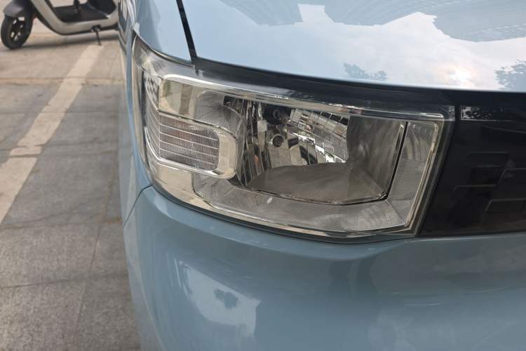 Used Wuling Hongguang MINIEV 2020 Enjoyment Model Lithium Iron Phosphate Right Front Headlight